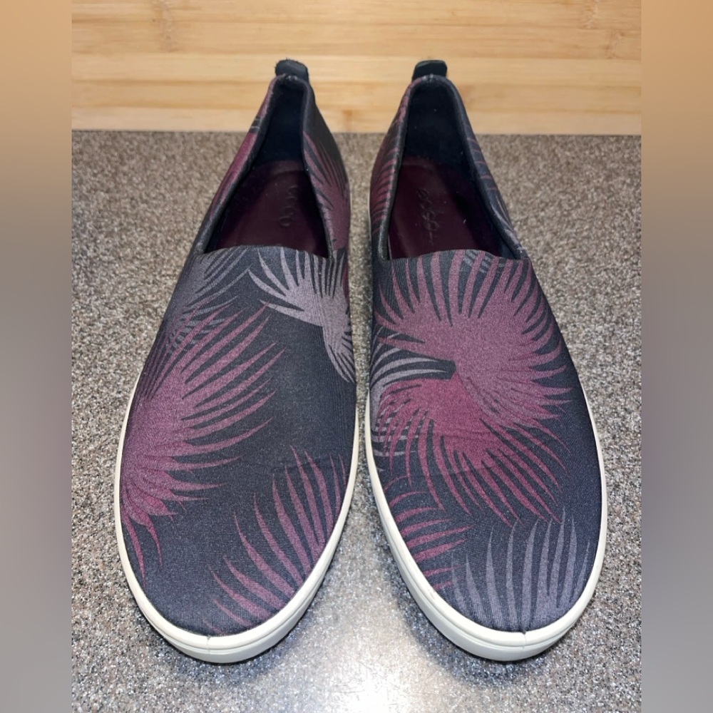 Ecco Fara Women's Tarmac Palm Print Slip On Sneaker Sz 41 EUR US 10-10.5